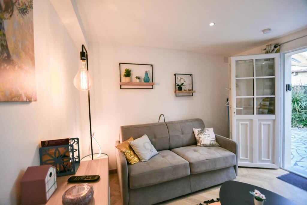 Instant Fleury, Studio Cosy Avec Jardin Secret バルビゾン エクステリア 写真