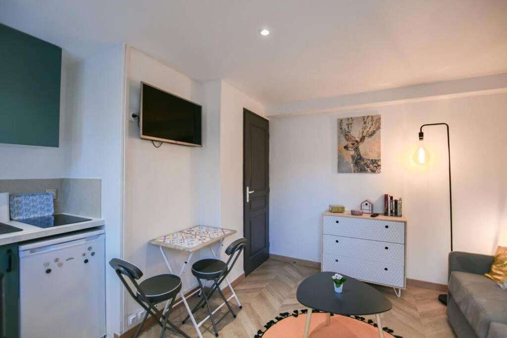 Instant Fleury, Studio Cosy Avec Jardin Secret バルビゾン エクステリア 写真